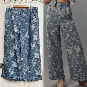 Anthropologie Pilcro Leon Double Hem High Rise Wide Legged Floral Jeans. Size 32